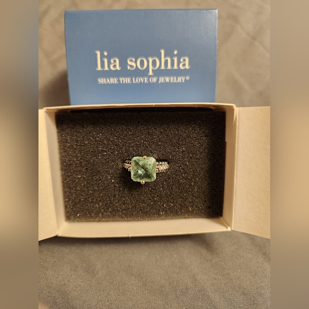 Lia Sophia Greek Isle Ring Size 9